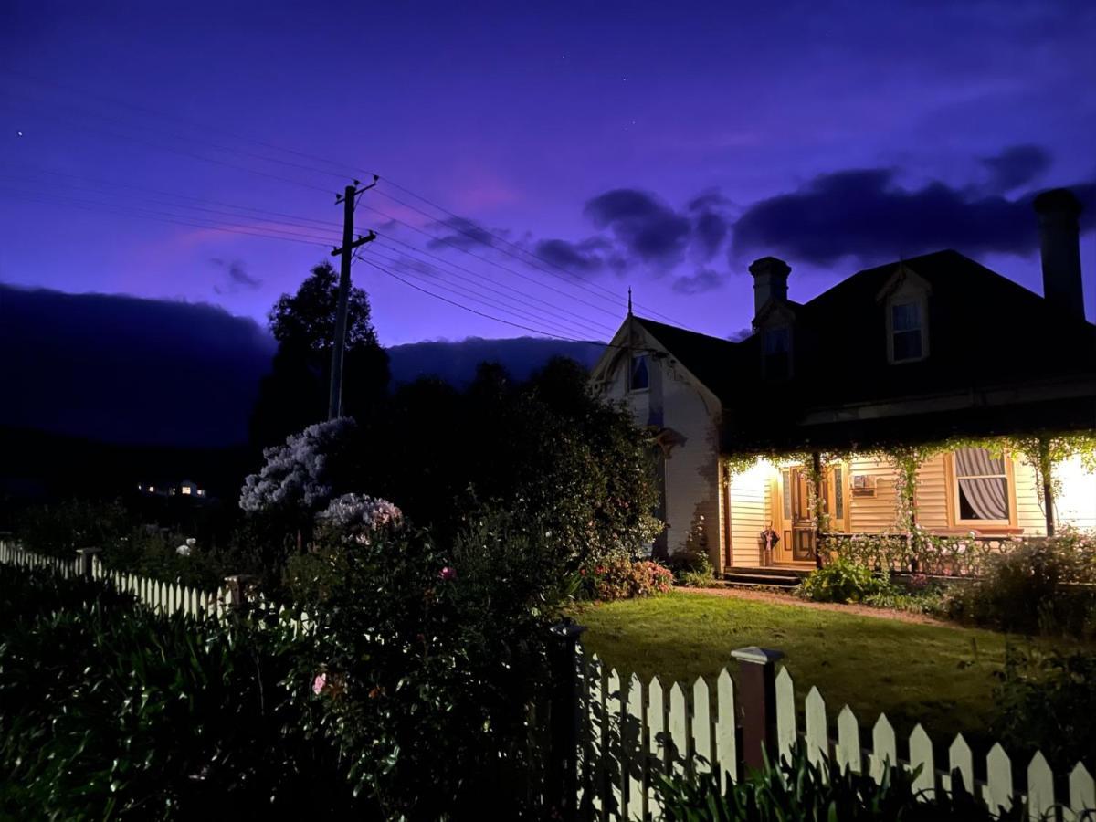 ケンブリッジ ハウス B&B Geeveston エクステリア 写真